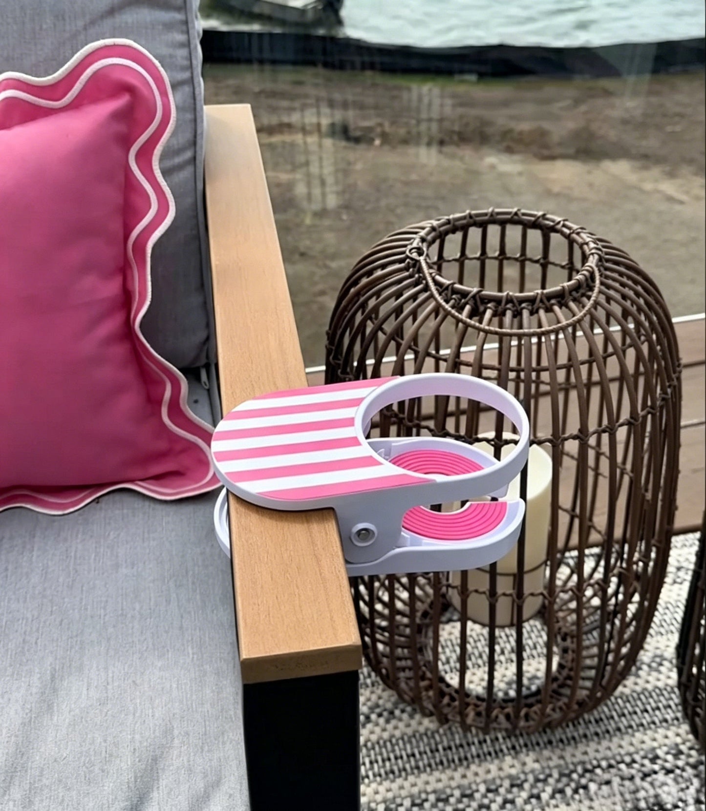 üèñÔ∏èMainstays Clip-On Drink Holder ‚Äì Secure Your Beverage Anywhere!üçæ