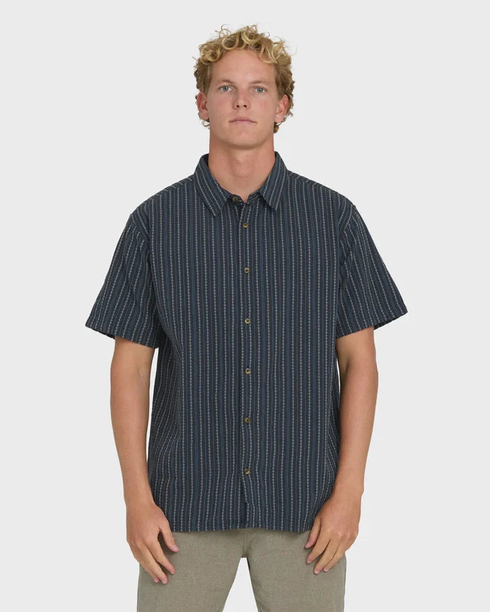 BILLABONG GARAGE SANDON JACQUARD SHORT SLEEVE WOVEN SHIRT