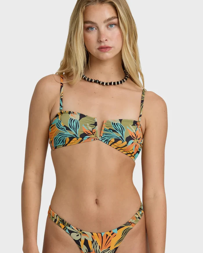 DES TROPIQUES V BANDEAU