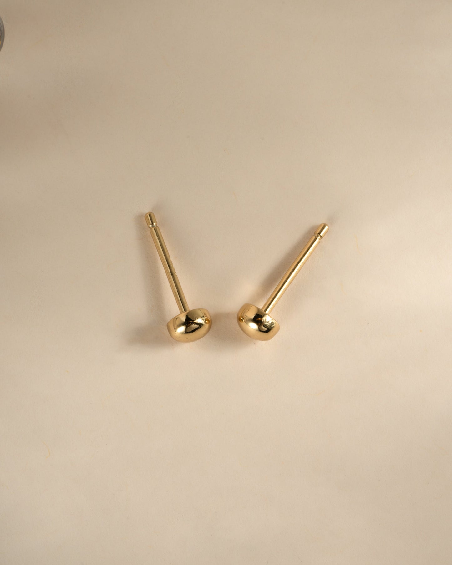Dot Studs