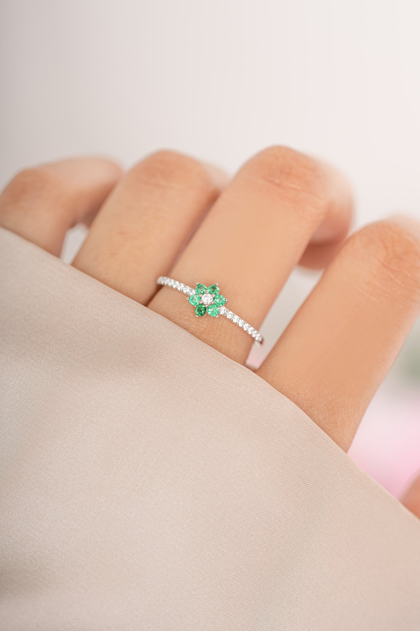 Emerald Flower Ring