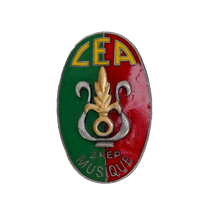 French 2nd Foreign Parachute Regiment Band Badge - French Army Surplus - Flags, Badges & Insignia