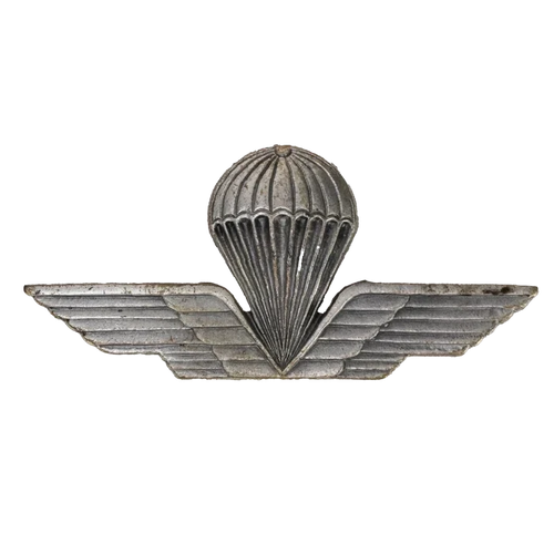 Italian Army Parachute Wings Badge - Italian Army Surplus - Flags, Badges & Insignia