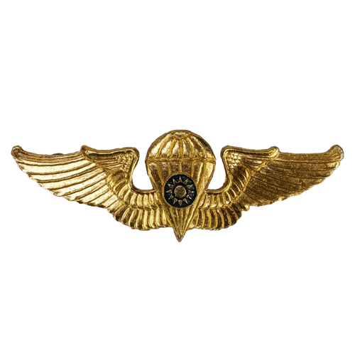 Republic of China (Taiwan) Army Parachutist Badge - Army & Outdoors - Flags, Badges & Insignia