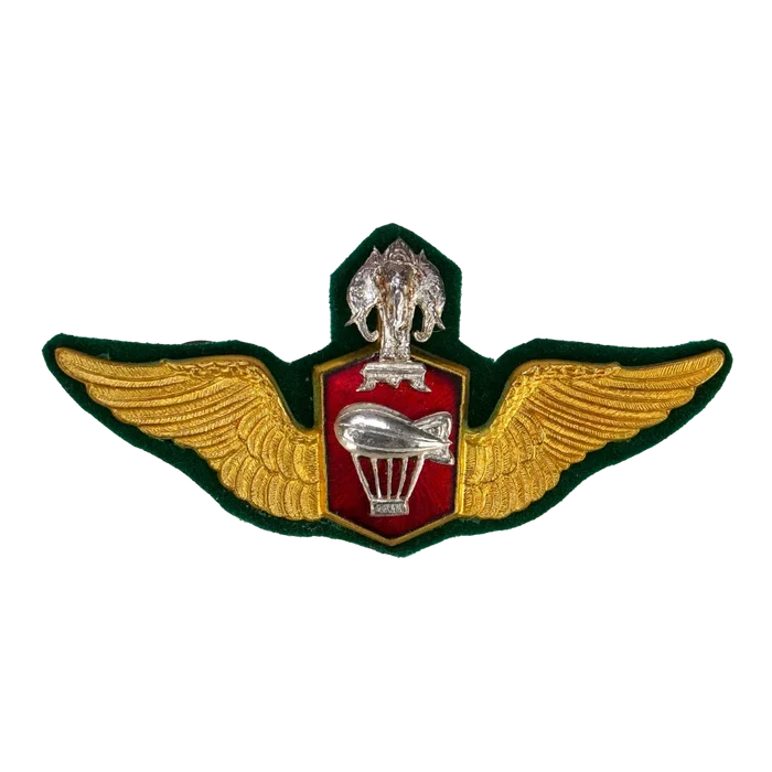 Royal Thai Army Balloon Jump Parachutist Wings Badge - Army & Outdoors - Flags, Badges & Insignia