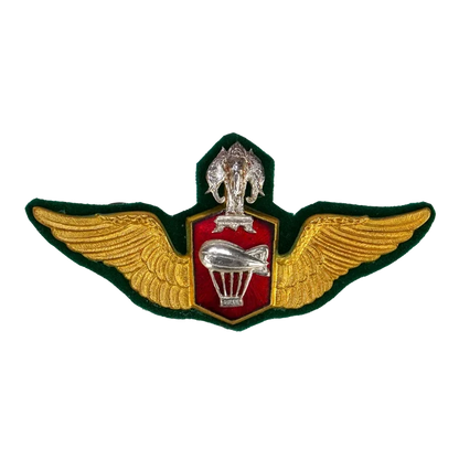 Royal Thai Army Balloon Jump Parachutist Wings Badge - Army & Outdoors - Flags, Badges & Insignia