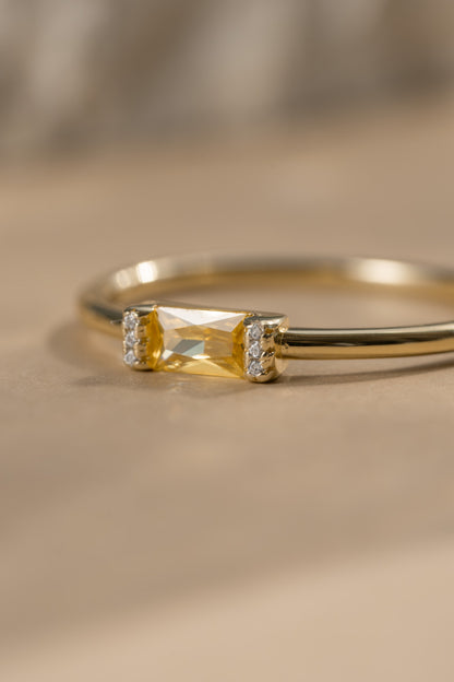 Citrine Simple Baguette Ring