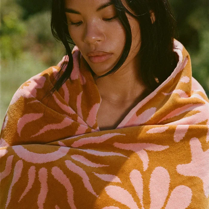 SLOWTIDE SUNNY PREMIUM WOVEN TOWEL-RETRO