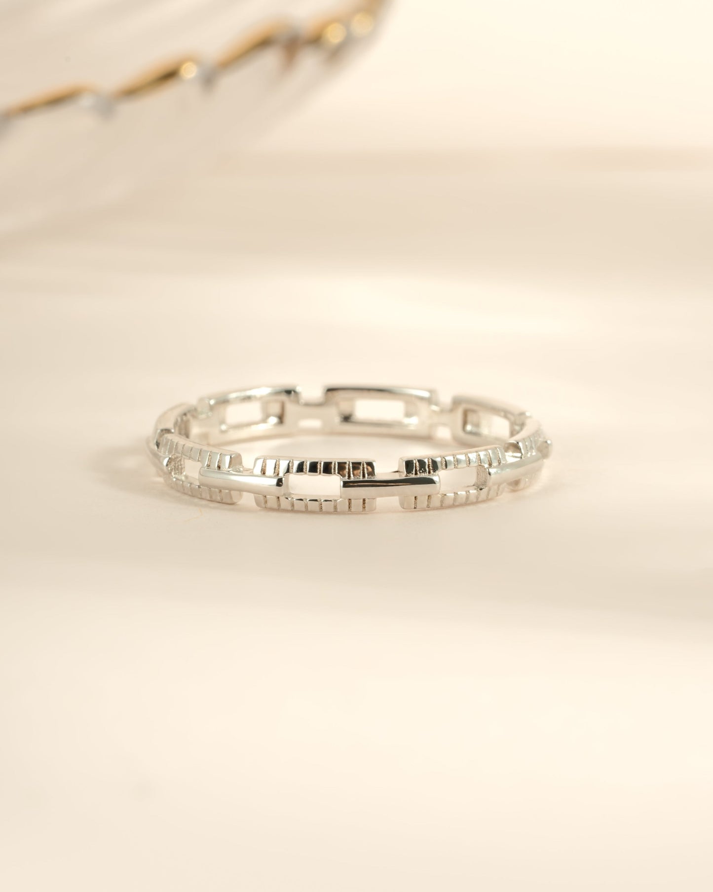 Square Link Ring
