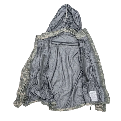 USGI UCP Extreme Cold Weather Waterproof Jacket - Small Regular - US Army Surplus - Rain Jackets