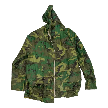 Vintage Fieldline Woodland Rain Jacket - Medium - Army & Outdoors - Rain Jackets