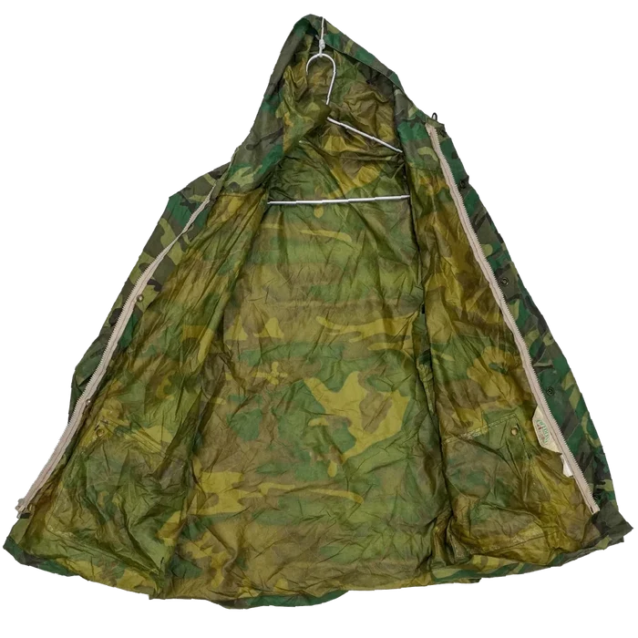 Vintage Fieldline Woodland Rain Jacket - Medium - Army & Outdoors - Rain Jackets
