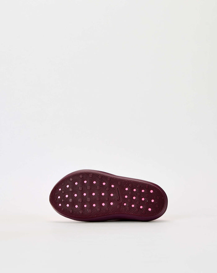 Nike Women's ReactX Rejuven8. Underground Footwear. Rule of Next Streetwear.